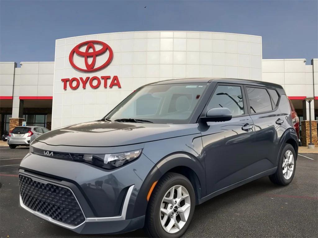 used 2024 Kia Soul car, priced at $15,991