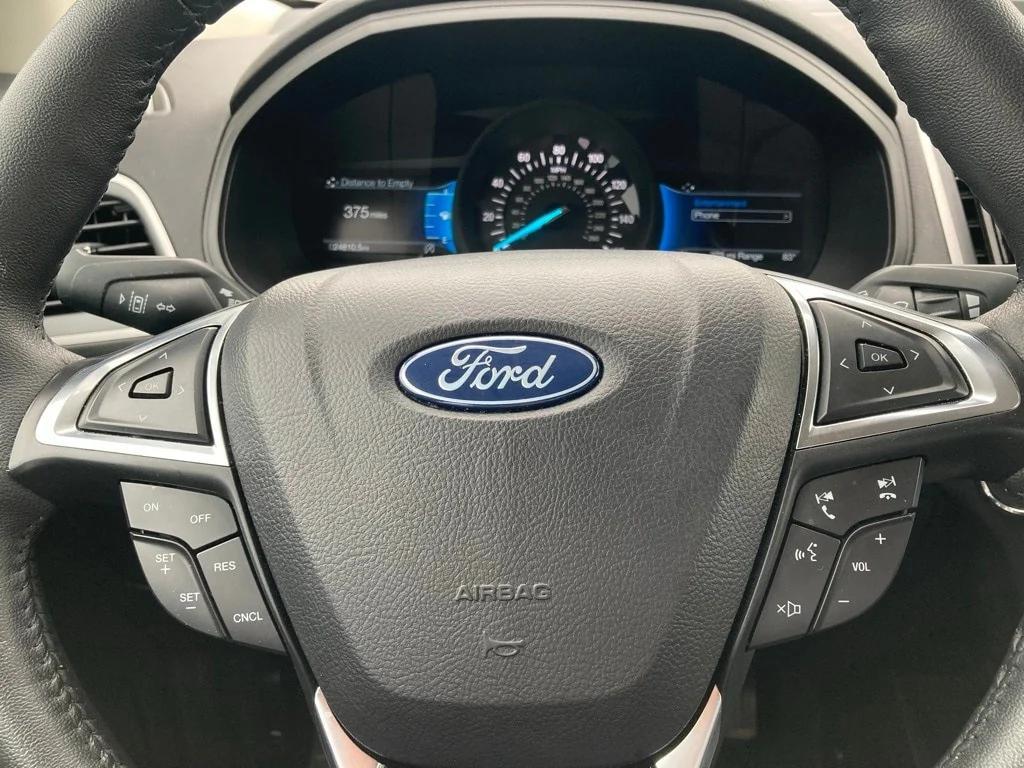 used 2024 Ford Edge car, priced at $25,381