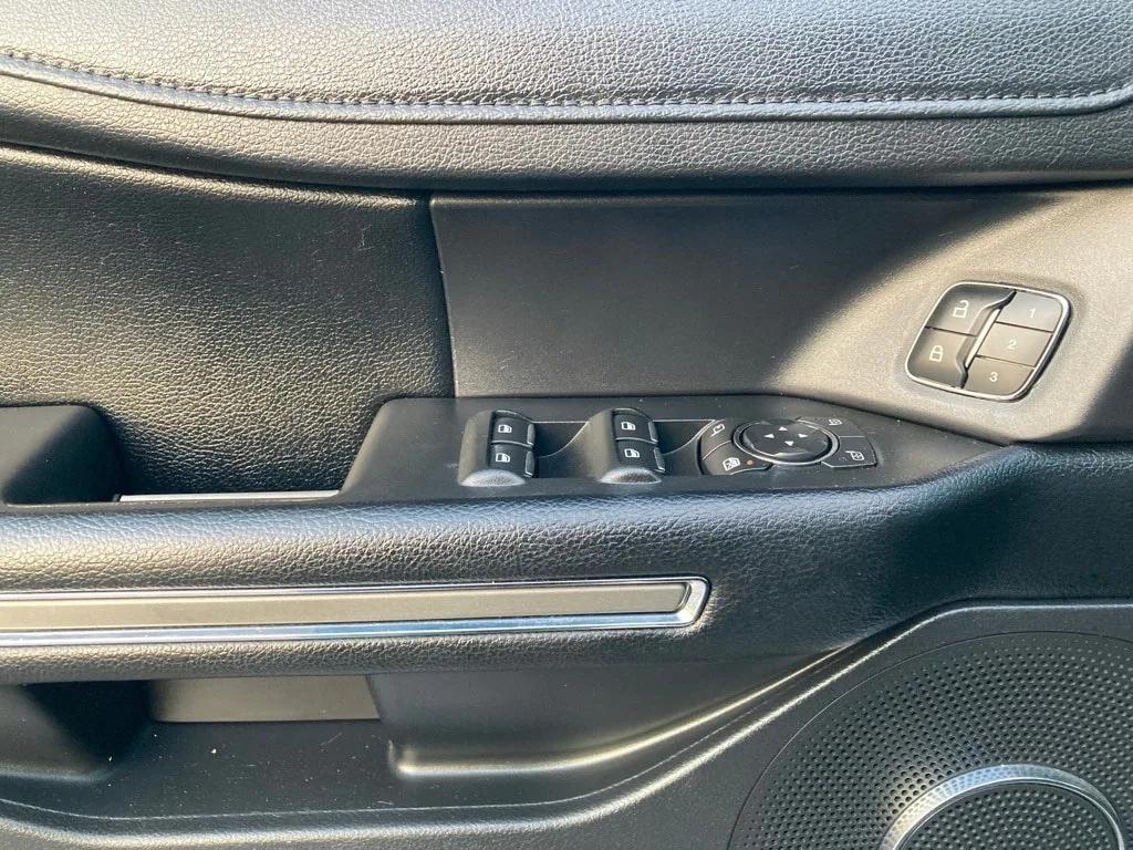 used 2021 Ford Expedition car, priced at $35,471
