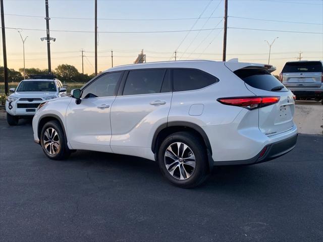 used 2021 Toyota Highlander car, priced at $34,971