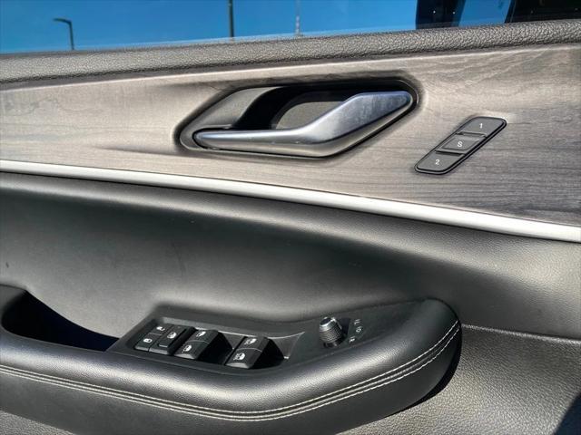 used 2023 Jeep Grand Cherokee L car, priced at $27,691
