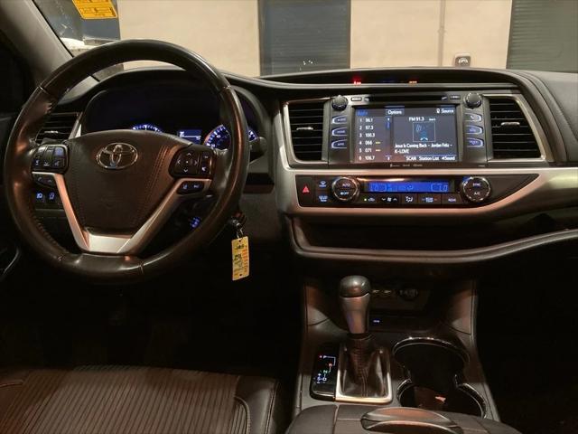 used 2019 Toyota Highlander car, priced at $23,951