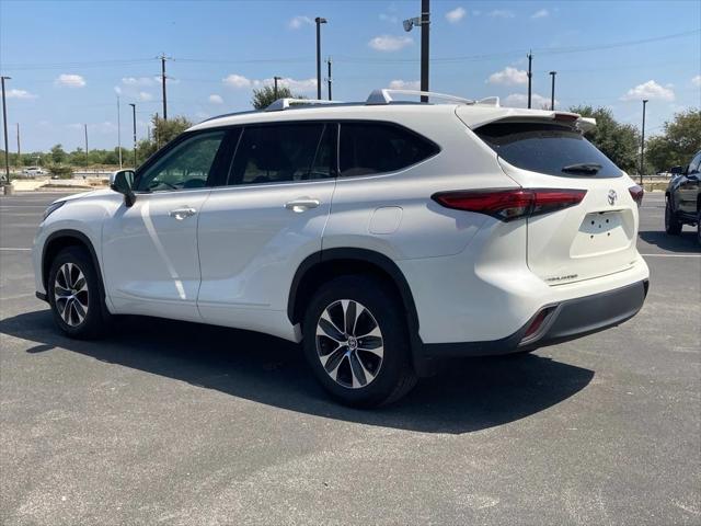 used 2021 Toyota Highlander car, priced at $36,951