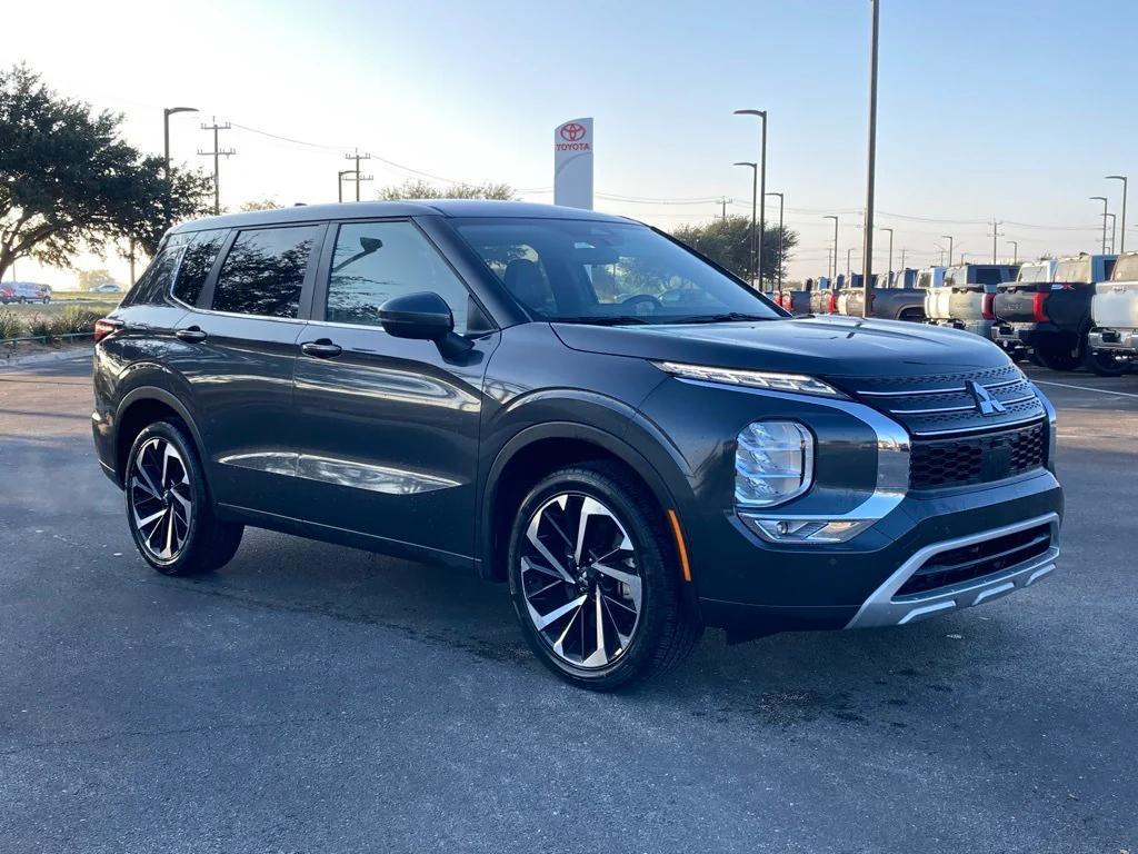 used 2024 Mitsubishi Outlander car, priced at $23,851