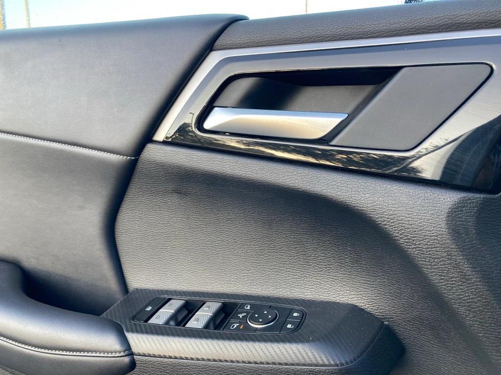 used 2024 Mitsubishi Outlander car, priced at $23,851