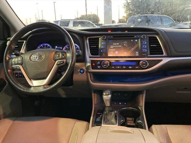 used 2019 Toyota Highlander car, priced at $27,291