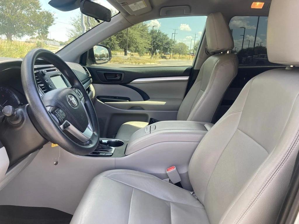 used 2019 Toyota Highlander car, priced at $19,621