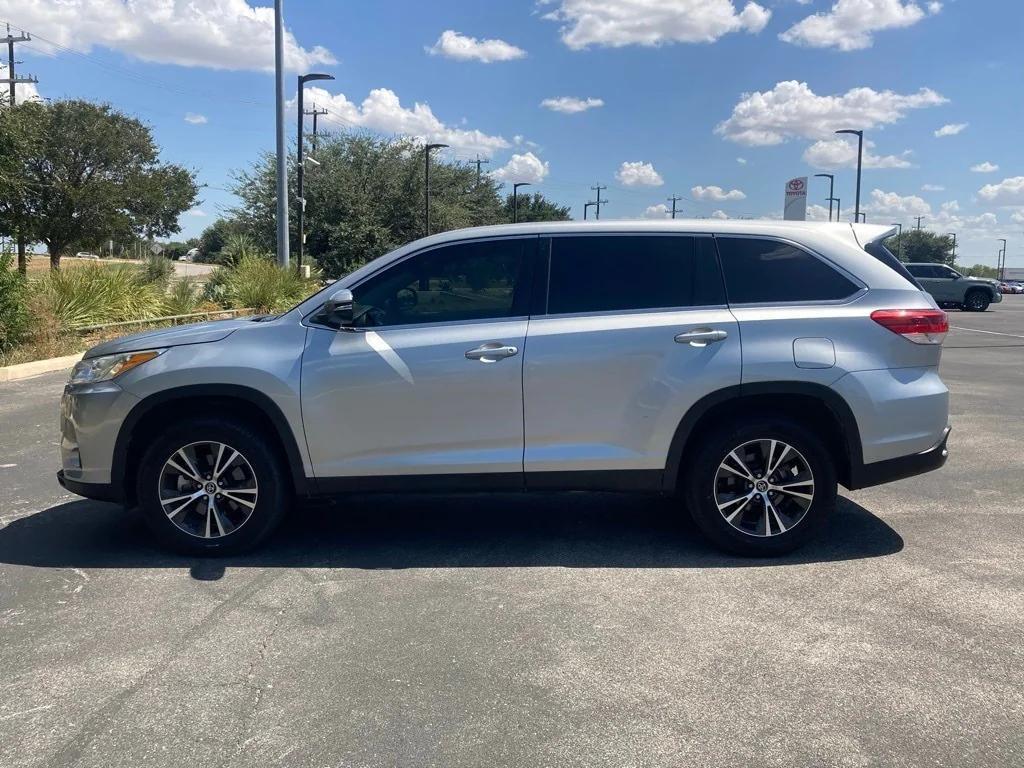 used 2019 Toyota Highlander car, priced at $19,621