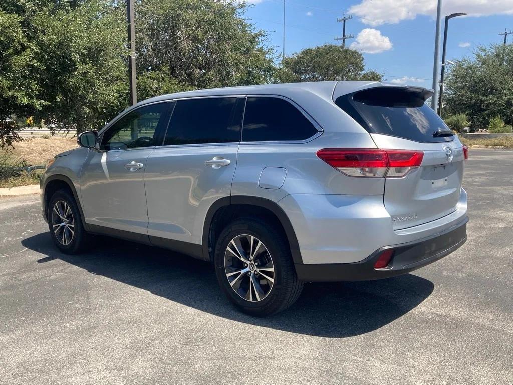 used 2019 Toyota Highlander car, priced at $19,621