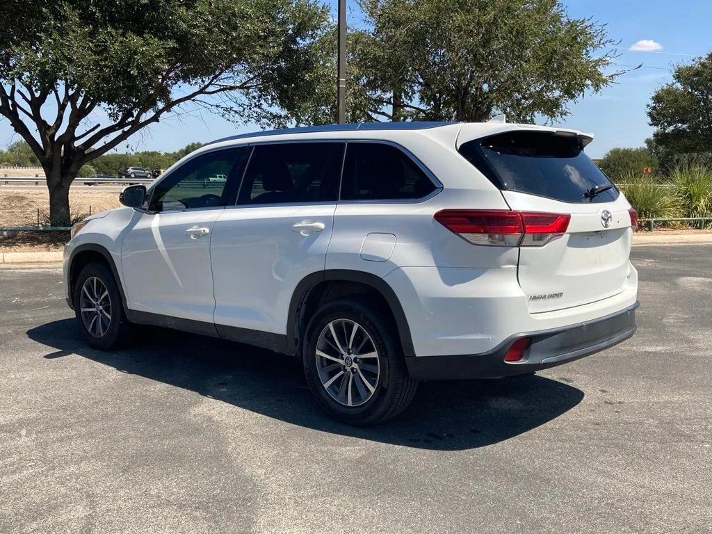 used 2019 Toyota Highlander car, priced at $20,951