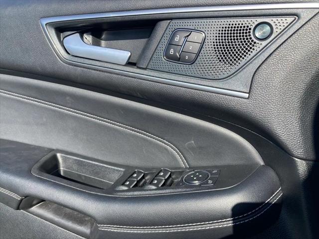 used 2024 Ford Edge car, priced at $28,491
