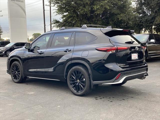 used 2024 Toyota Highlander car, priced at $41,164