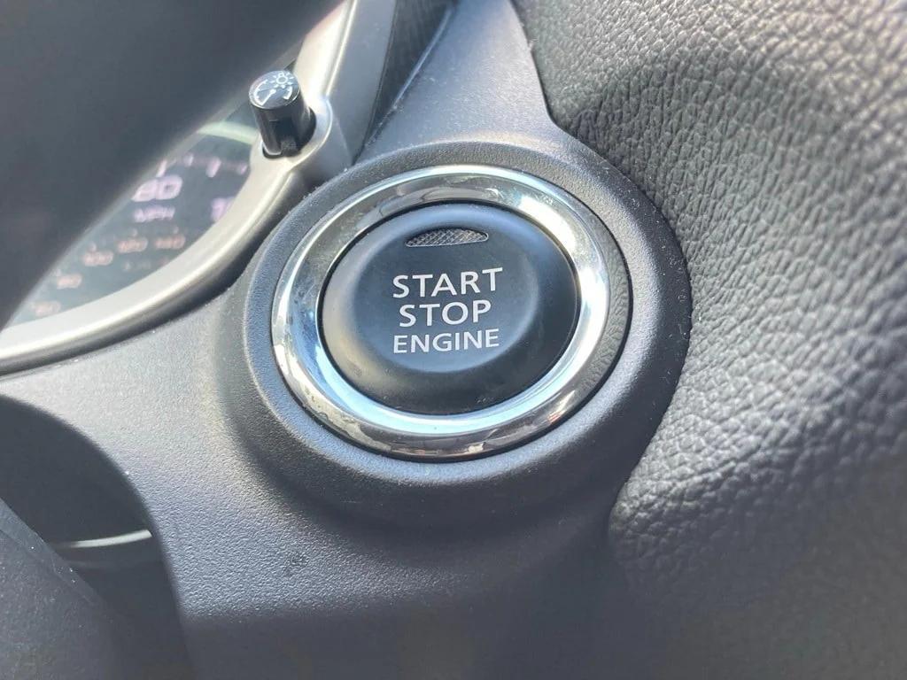 used 2025 Mitsubishi Eclipse Cross car, priced at $20,751