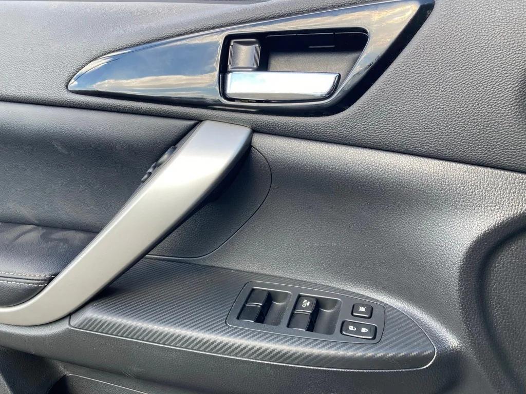 used 2025 Mitsubishi Eclipse Cross car, priced at $20,751