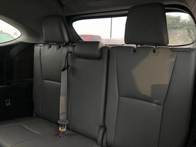 used 2023 Toyota Highlander car, priced at $34,561