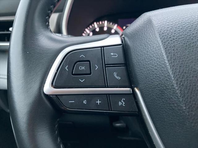 used 2023 Toyota Highlander car, priced at $34,561