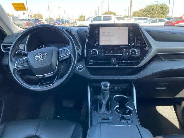 used 2021 Toyota Highlander car, priced at $28,491