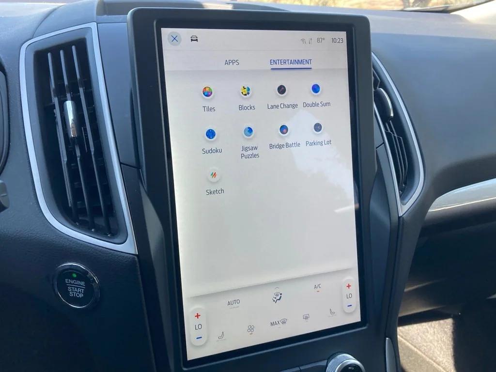 used 2024 Ford Edge car, priced at $18,481