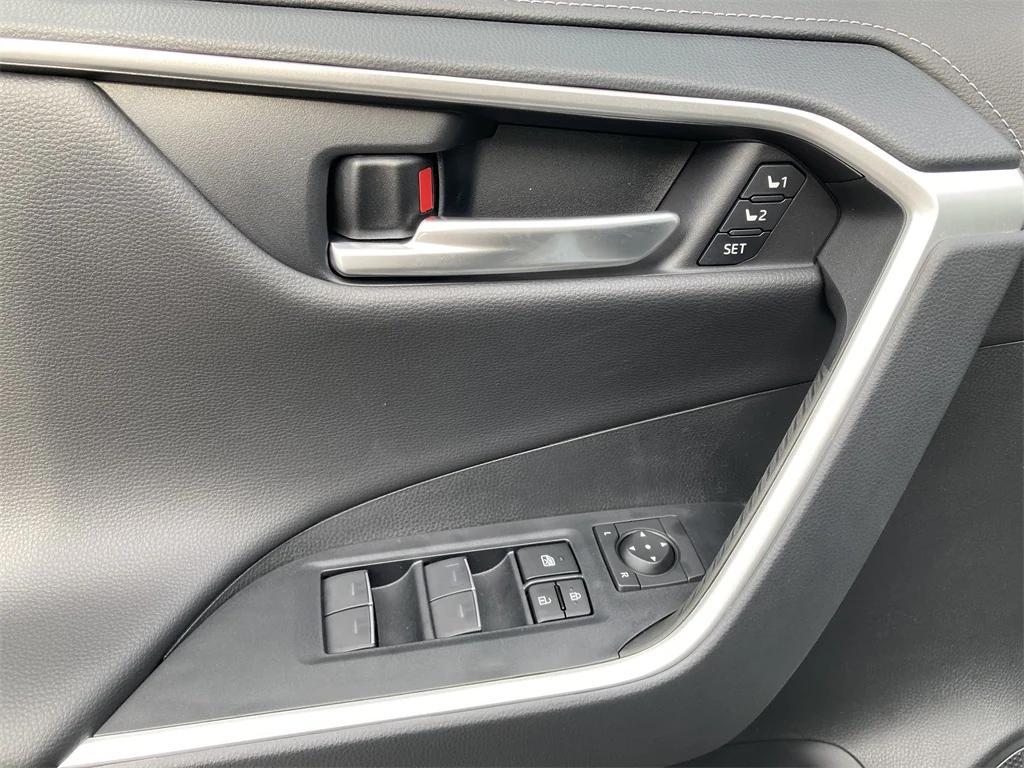 new 2025 Toyota RAV4 car, priced at $39,512