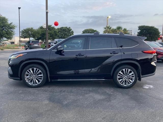 used 2022 Toyota Highlander car, priced at $39,691