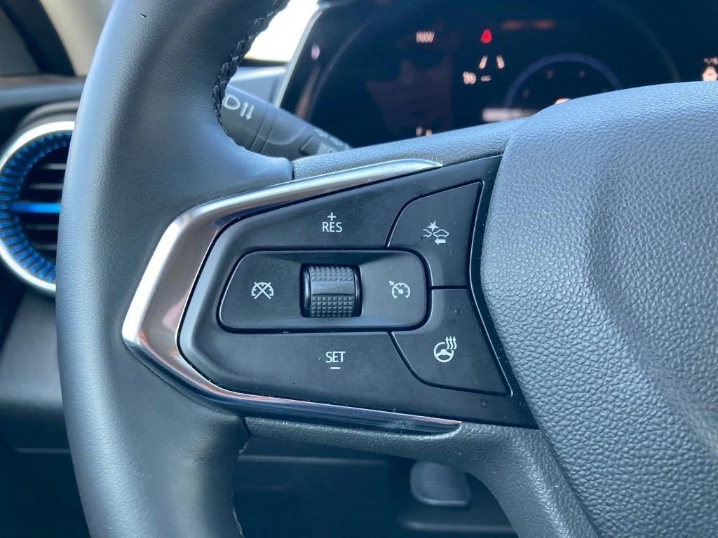 used 2025 Chevrolet Trax car, priced at $21,941