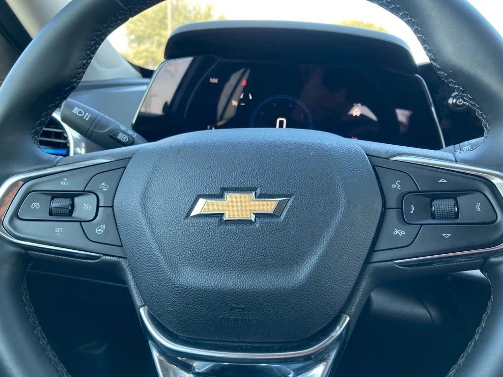 used 2025 Chevrolet Trax car, priced at $21,941