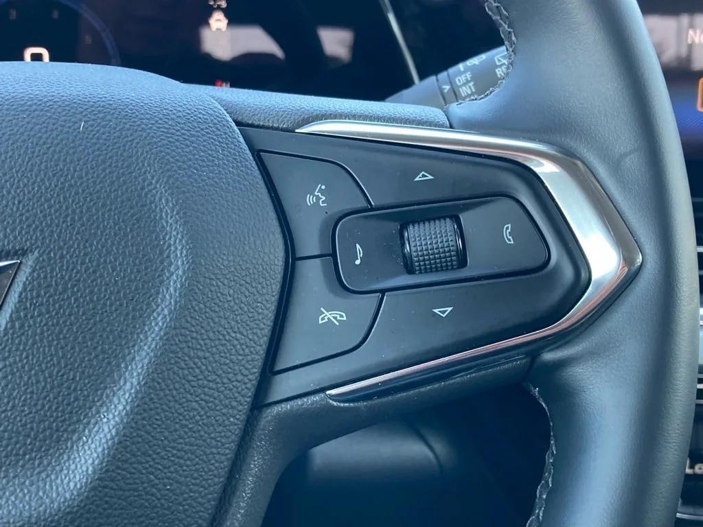 used 2025 Chevrolet Trax car, priced at $21,941