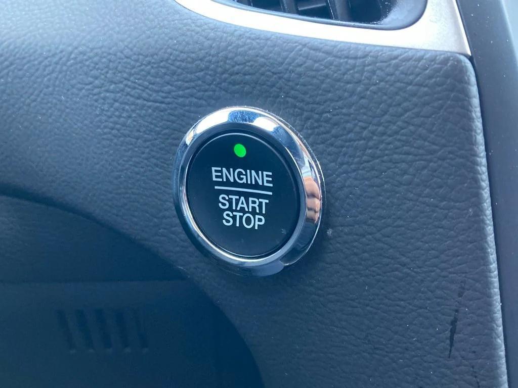 used 2024 Ford Edge car, priced at $22,271