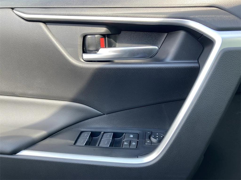 new 2025 Toyota RAV4 car, priced at $32,632