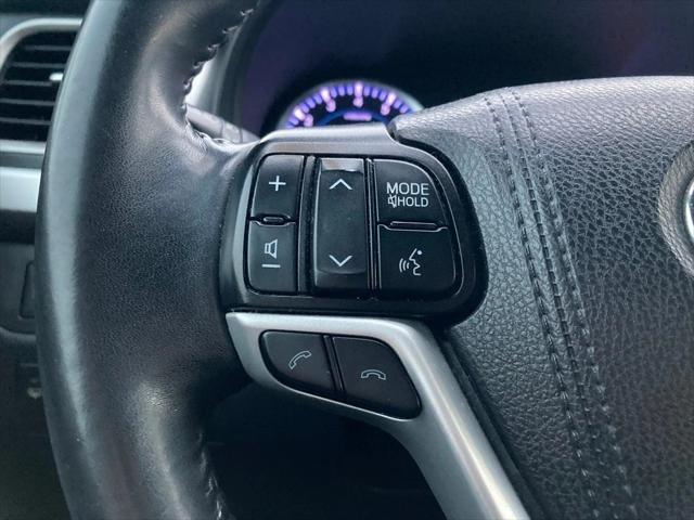 used 2019 Toyota Highlander car, priced at $20,981