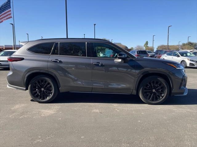 used 2024 Toyota Highlander car, priced at $40,891