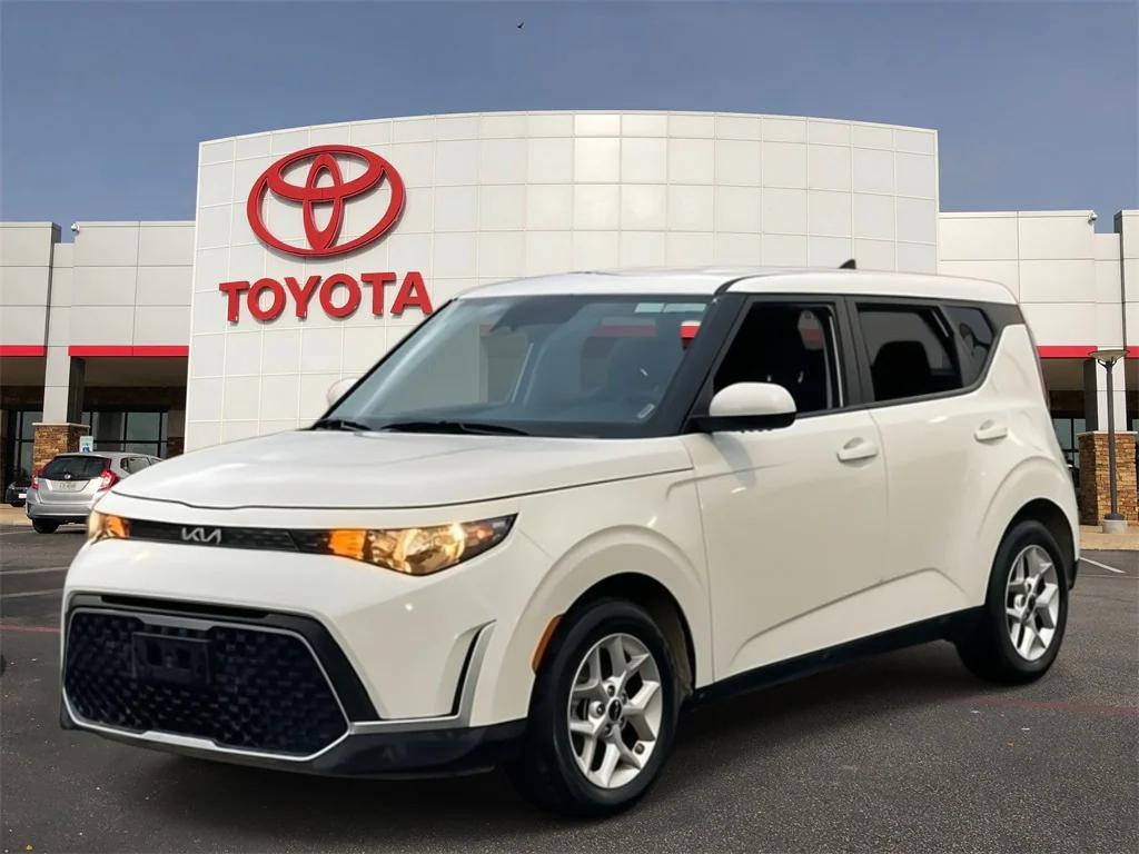 used 2024 Kia Soul car, priced at $17,951