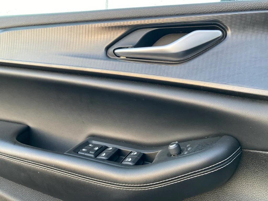 used 2023 Jeep Grand Cherokee L car, priced at $23,951