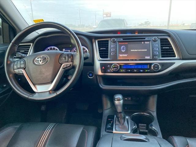 used 2019 Toyota Highlander car, priced at $26,491
