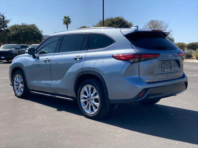 used 2020 Toyota Highlander car, priced at $32,471