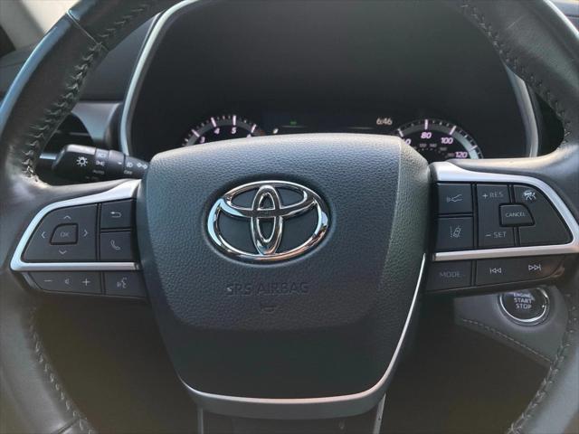 used 2023 Toyota Highlander car, priced at $32,691