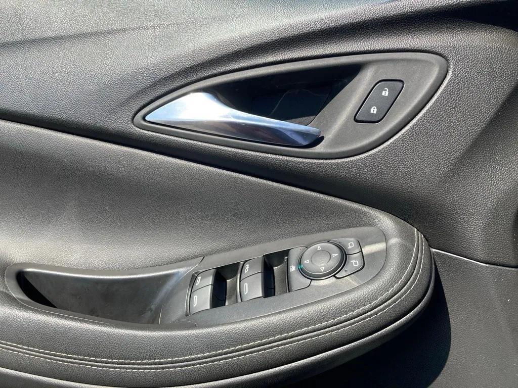 used 2024 Buick Encore GX car, priced at $20,451