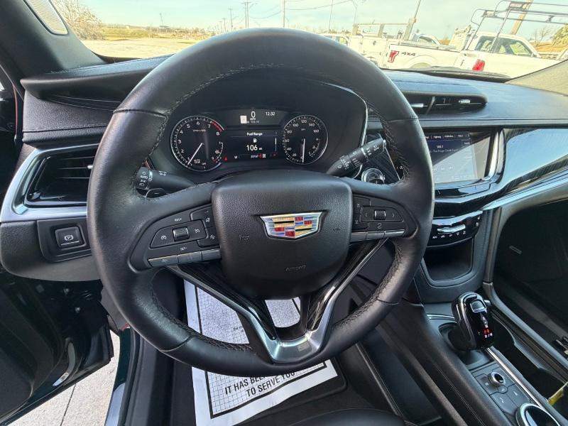 used 2025 Cadillac XT6 car, priced at $39,995