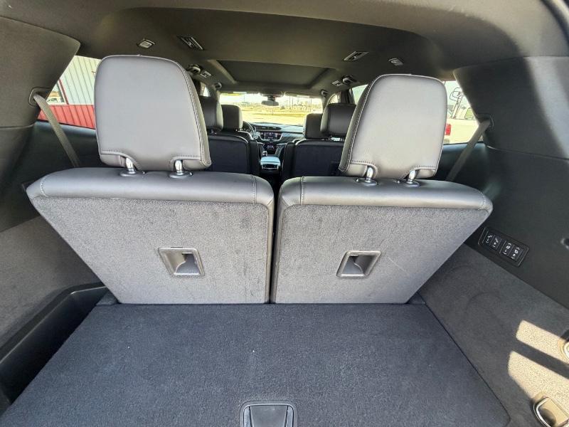 used 2025 Cadillac XT6 car, priced at $39,995