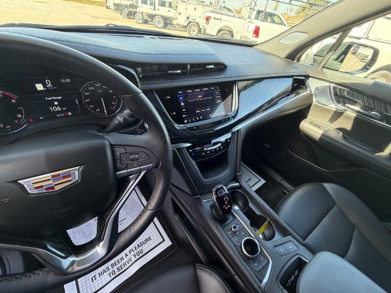 used 2025 Cadillac XT6 car, priced at $39,995