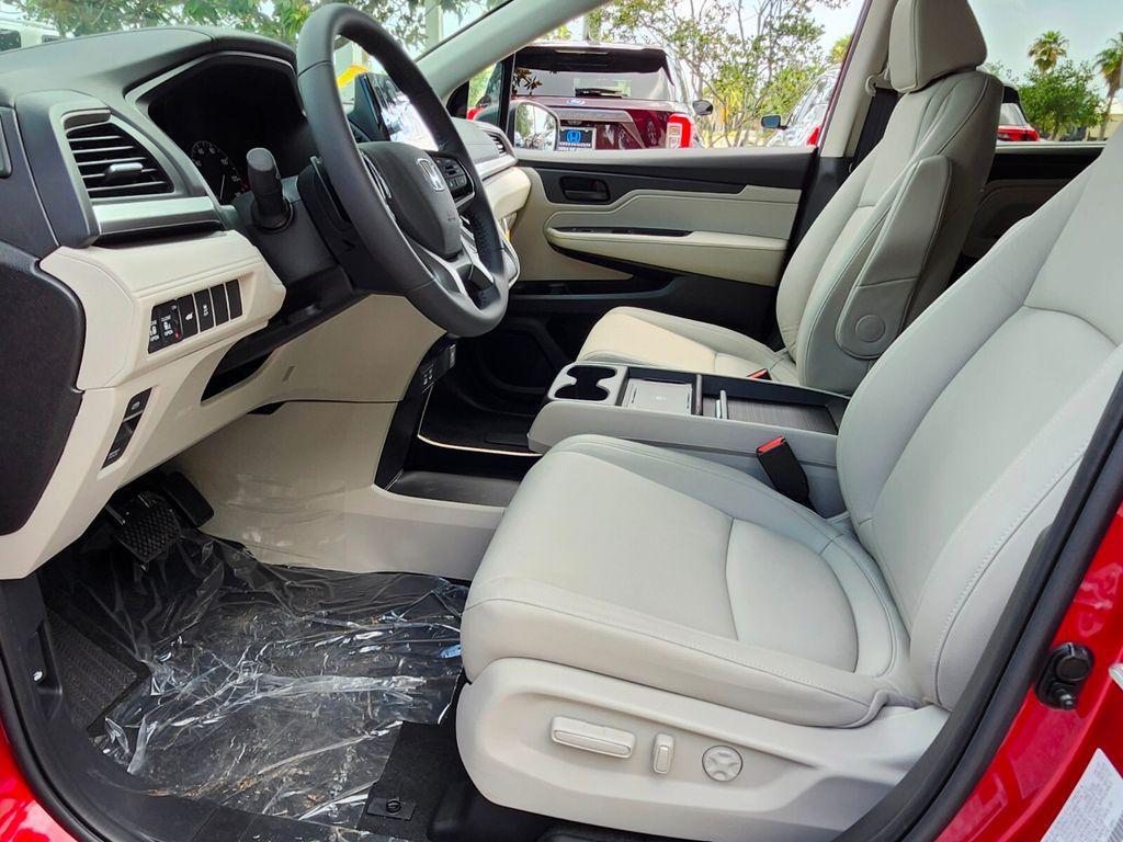 new 2025 Honda Odyssey car, priced at $44,125