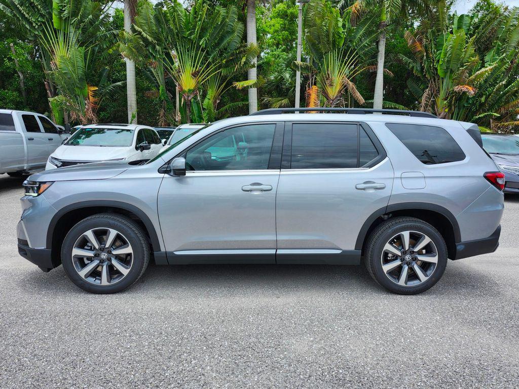 new 2025 Honda Pilot car, priced at $54,575