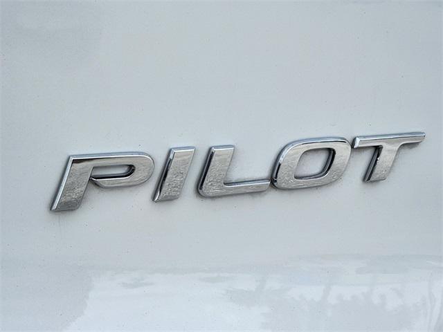 used 2022 Honda Pilot car, priced at $33,218