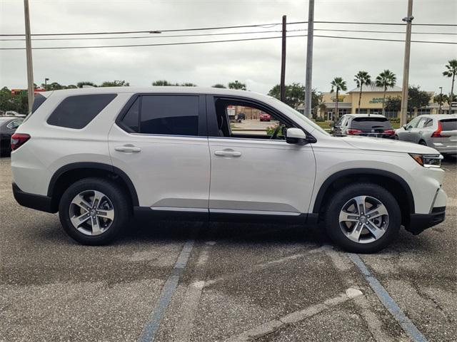 new 2024 Honda Pilot car, priced at $44,550