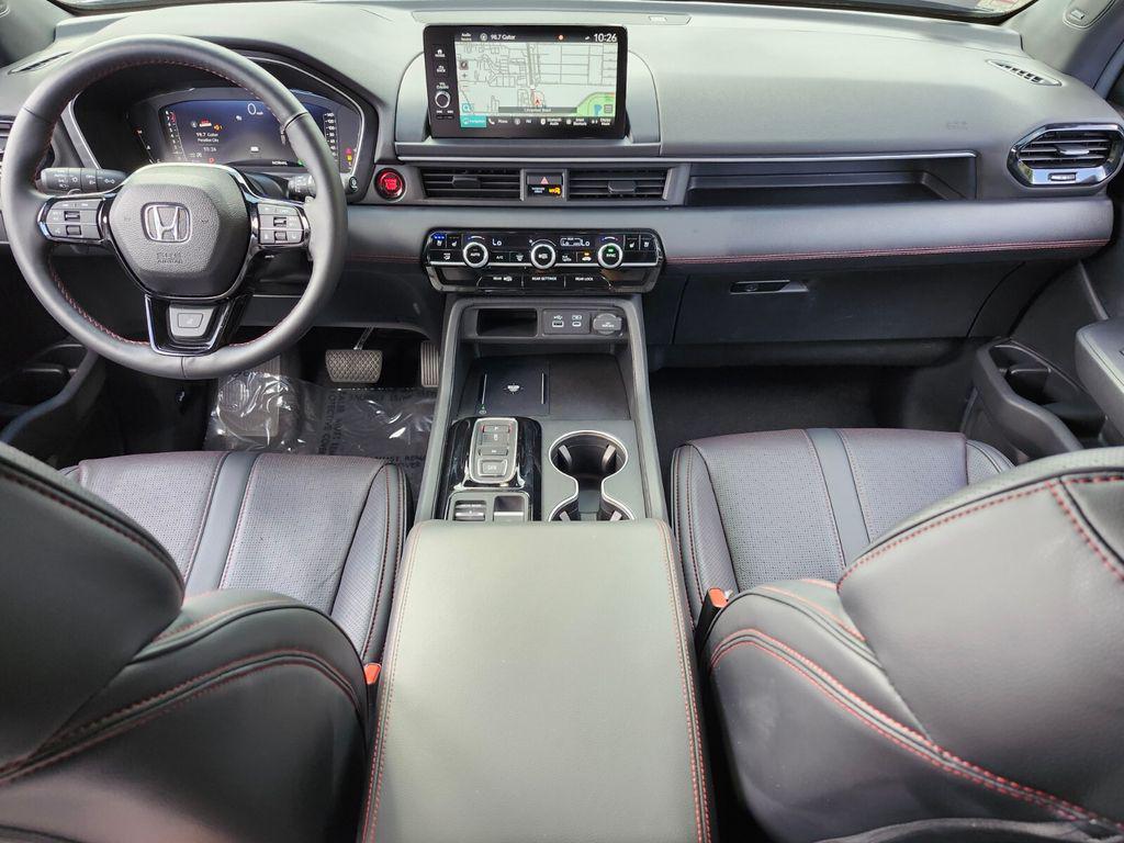 used 2025 Honda Pilot car, priced at $49,022