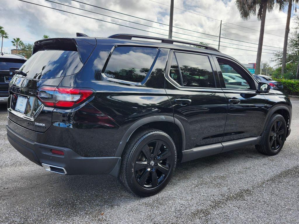 used 2025 Honda Pilot car, priced at $49,022