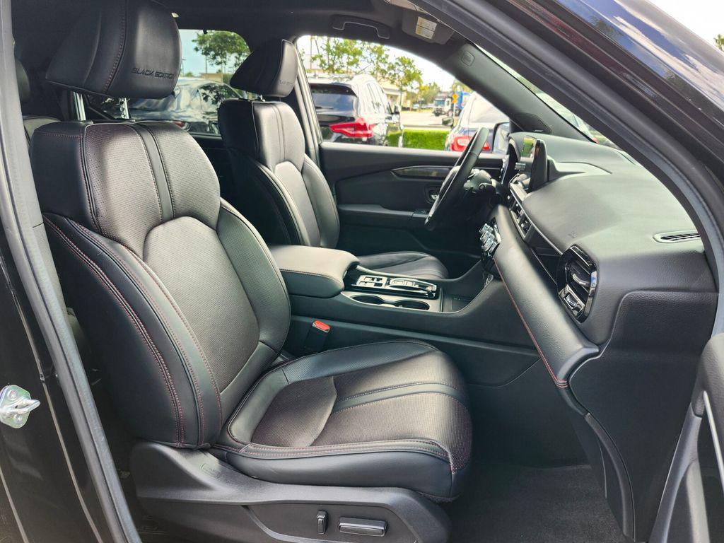 used 2025 Honda Pilot car, priced at $49,022