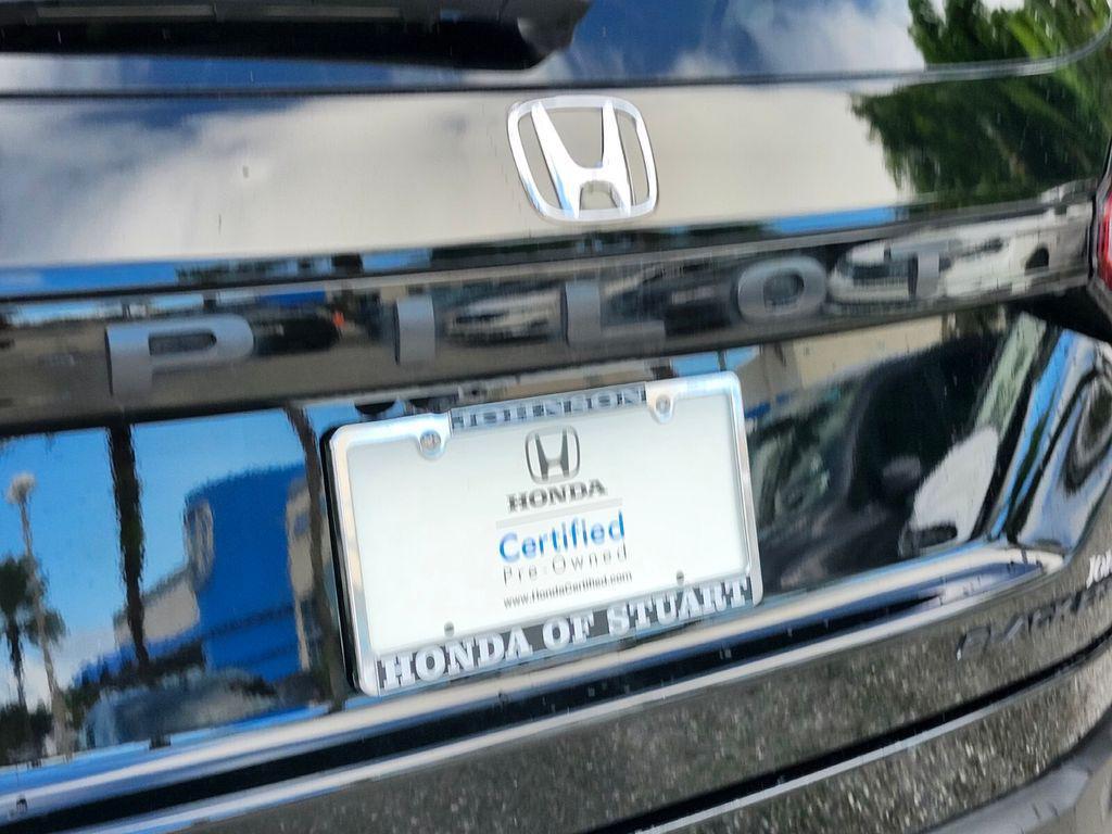 used 2025 Honda Pilot car, priced at $49,022