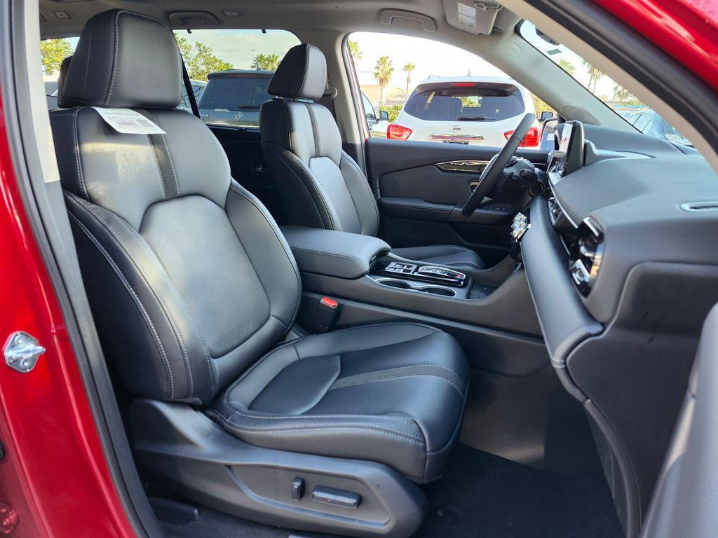 new 2025 Honda Pilot car, priced at $51,450