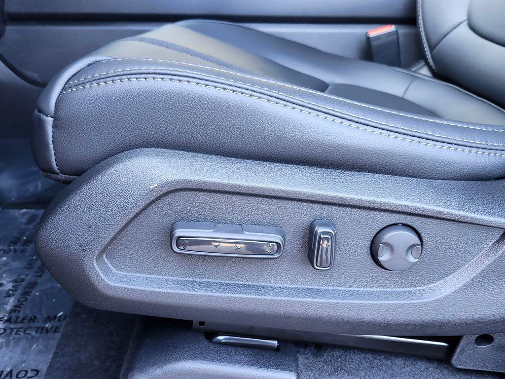 new 2025 Honda Pilot car, priced at $51,450
